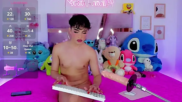 Snapshot of femboy-20 chatting on 03.06.25 femboy-20 online show from 03.06.25