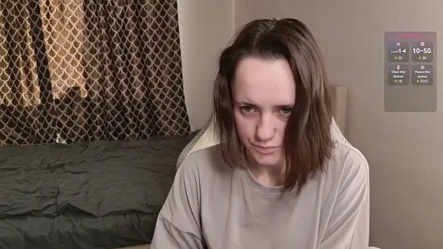 Luna Loveee online show from 09.24.25