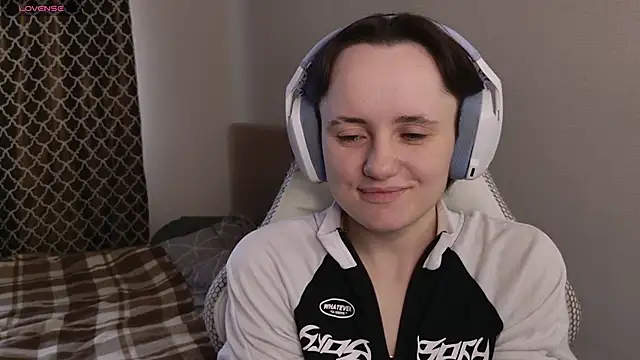 Luna Loveee online show from 05.01.26