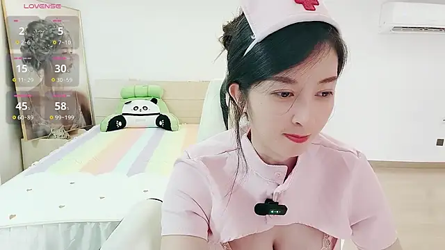 Snapshot of Dazzlebean chatting on 09.14.25 Dazzlebean online show from 09.14.25