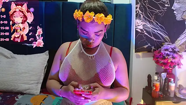 Snapshot of Mariana_star1 chatting on 11.06.25 Mariana star1 online show from 11.06.25