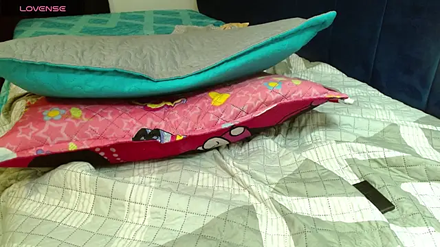 Snapshot of Mariana_star1 chatting on 11.08.25 Mariana star1 online show from 11.08.25