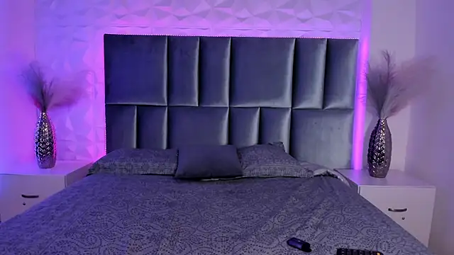 Selene bennet online show from 09.25.25