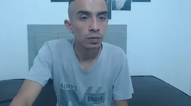 Snapshot of jhonny_k chatting on 03.21.25 jhonny k online show from 03.21.25