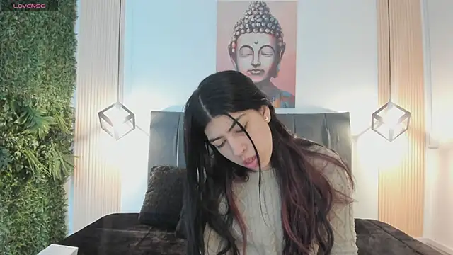 Cassie bloom online show from 12.15.25