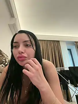 Mia Splash online show from 05.22.26