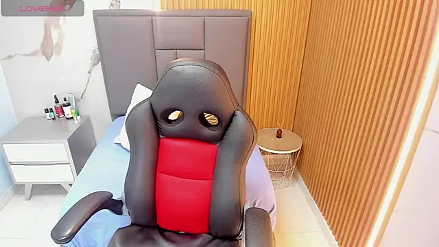 MEGANZARICK online show from 09.15.25