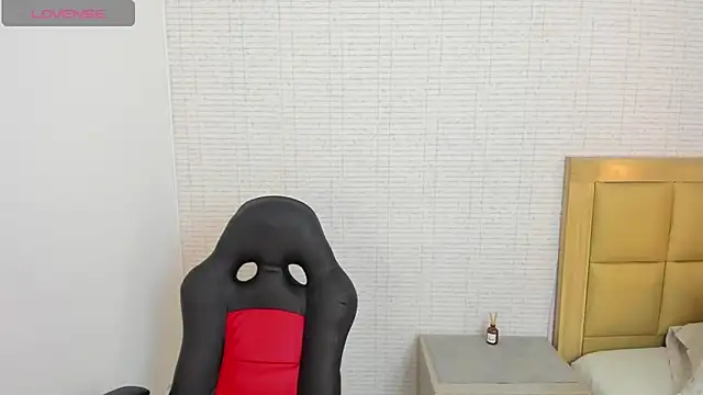 MEGANZARICK online show from 10.01.25