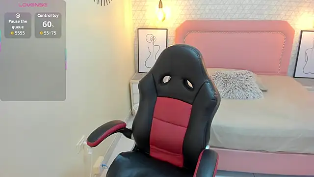 MEGANZARICK online show from 10.07.25