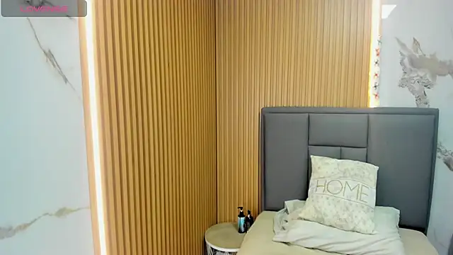 MEGANZARICK online show from 11.21.25