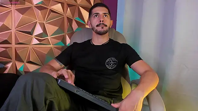 AlejandroStormm online show from 02.15.26