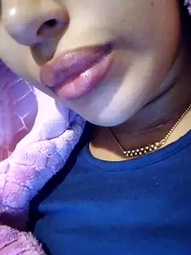 Sexlove1xo online show from 12.19.25