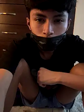 twinkperu18 online show from 12.02.25