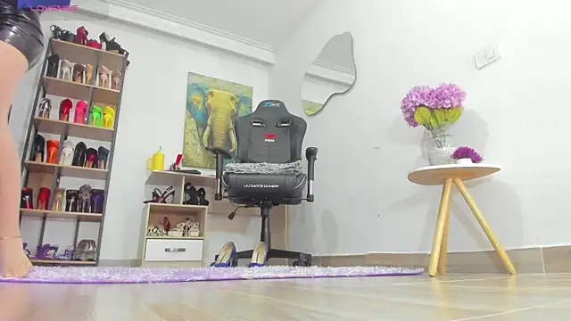 Camillevegas online show from 12.17.25