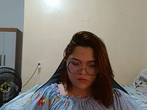 Snapshot of GoddessChaar chatting on 03.08.25 GoddessChaar online show from 03.08.25