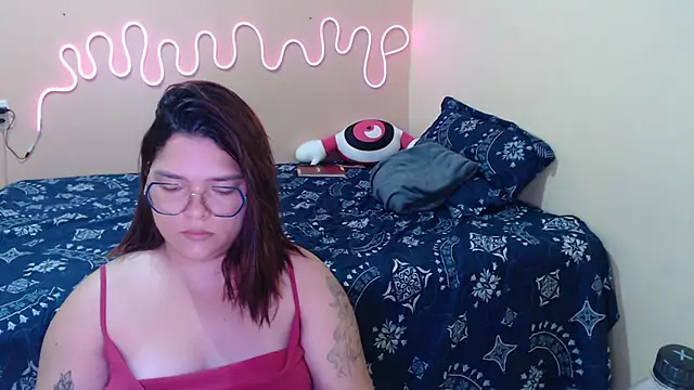 Snapshot of GoddessChaar chatting on 12.05.25 GoddessChaar online show from 12.05.25