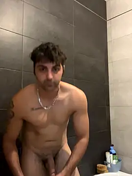 Snapshot of mikekmi21 chatting on 10.28.25 mikekmi21 online show from 10.28.25