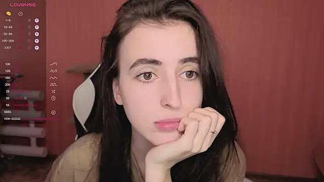 Snapshot of reaiss chatting on 10.06.25 reaiss online show from 10.06.25