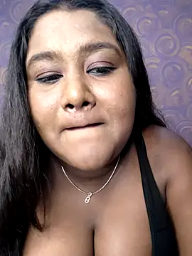 Snapshot of horny_diana chatting on 06.09.26 horny diana online show from 06.09.26