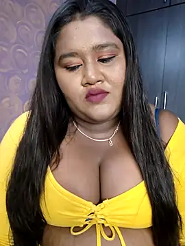 Snapshot of horny_diana chatting on 06.17.26 horny diana online show from 06.17.26