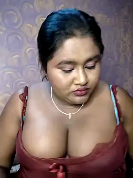 Snapshot of horny_diana chatting on 06.19.26 horny diana online show from 06.19.26