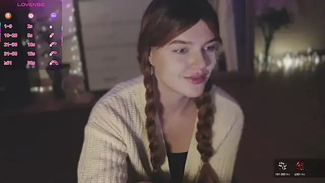 Snapshot of CherryRed_Girl chatting on 09.26.25 CherryRed Girl online show from 09.26.25