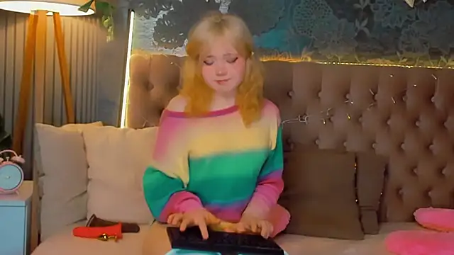 EmilyAngells online show from 03.09.26