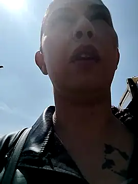 Megan-01- online show from 03.10.25