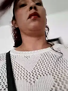 Megan-01- online show from 03.20.25