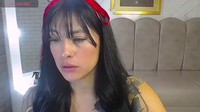 Isabella Collen v online show from 04.22.26