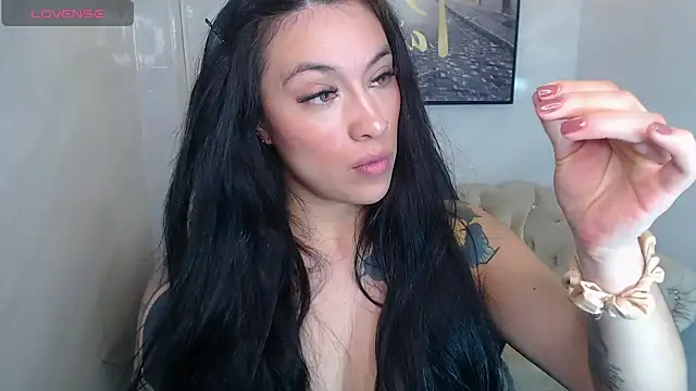 Isabella Collen v online show from 06.17.26