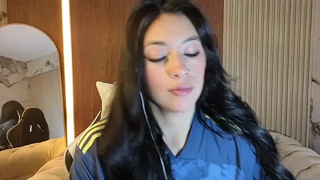 Isabella Collen v online show from 07.03.26
