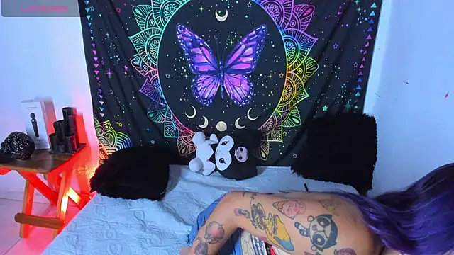 ChloeAllennn online show from 02.25.25