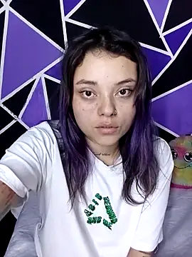 ChloeAllennn online show from 12.20.25