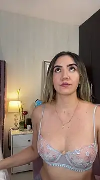 natashaleightt online show from 03.02.25