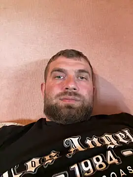 Snapshot of daniel21p chatting on 03.20.25 daniel21p online show from 03.20.25