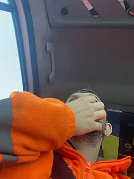 Snapshot of daniel21p chatting on 03.22.25 daniel21p online show from 03.22.25