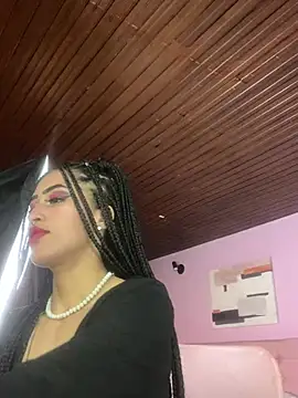 Snapshot of MichelleDiaz_Pink chatting on 03.04.25 MichelleDiaz Pink online show from 03.04.25