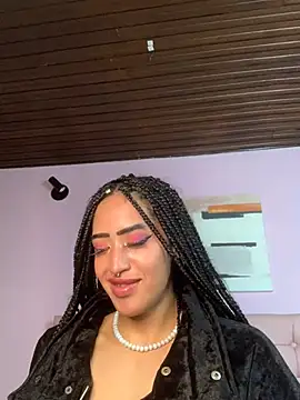 Snapshot of MichelleDiaz_Pink chatting on 03.06.25 MichelleDiaz Pink online show from 03.06.25