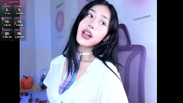 MiaWilsson  online show from 11.05.25