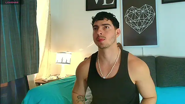 thomyafar online show from 11.18.25