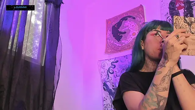 Snapshot of Hisato111 chatting on 11.13.25 Hisato111 online show from 11.13.25