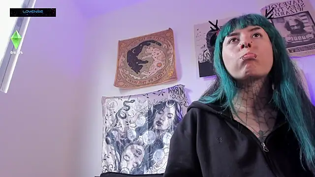 Snapshot of Hisato111 chatting on 12.05.25 Hisato111 online show from 12.05.25