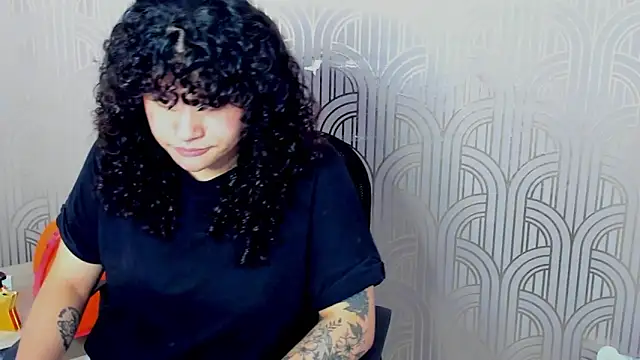 Snapshot of BloodyMaary_ chatting on 02.26.25 BloodyMaary online show from 02.26.25