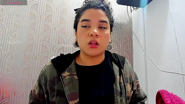 Snapshot of BloodyMaary_ chatting on 03.19.25 BloodyMaary online show from 03.19.25