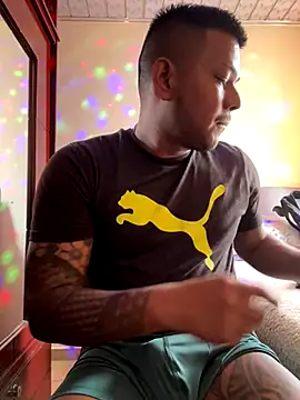 Snapshot of Saipuer31 chatting on 12.05.25 Saipuer31 online show from 12.05.25