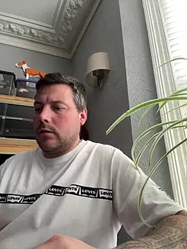 Snapshot of rickalishas8819 chatting on 02.22.25 rickalishas8819 online show from 02.22.25