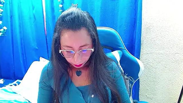 Gia leinn online show from 04.24.26
