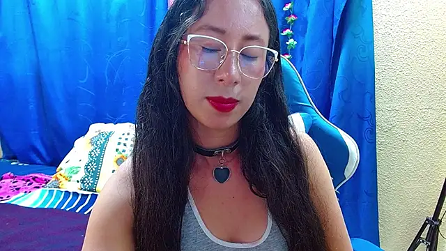 Snapshot of Gia_leinn chatting on 05.16.26 Gia leinn online show from 05.16.26