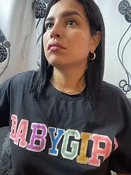 Snapshot of Sara_chanel92 chatting on 03.18.25 Sara chanel92 online show from 03.18.25